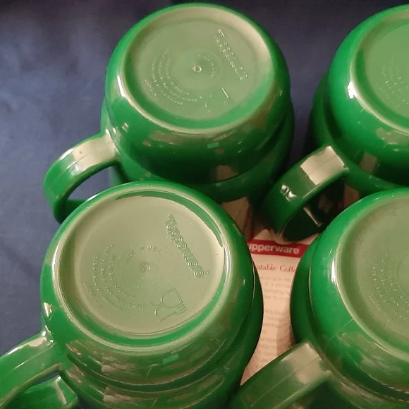 Green Tupperware Mugs Set of 4 - Picture 2 of 6